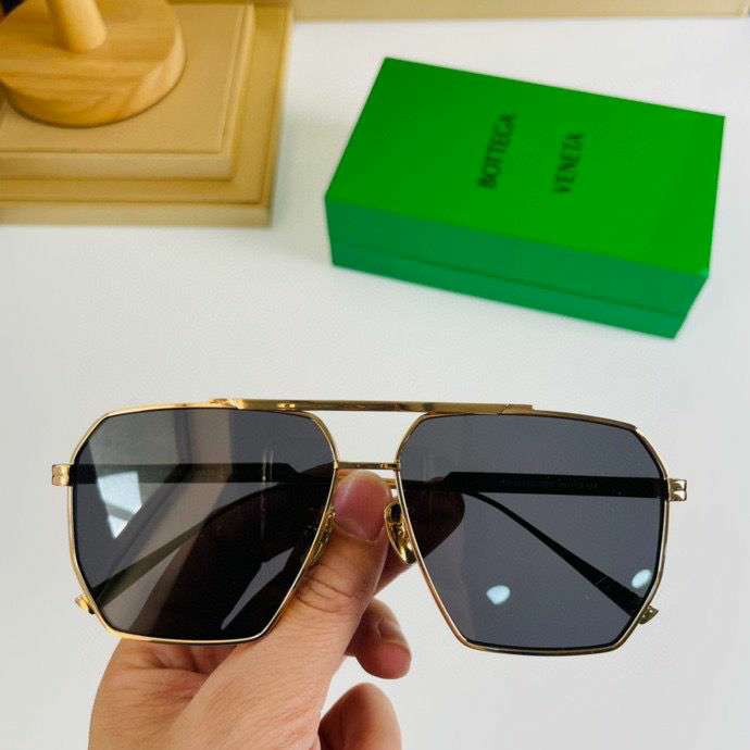 Picture of Bottega Veneta Sunglasses _SKUfw44956779fw